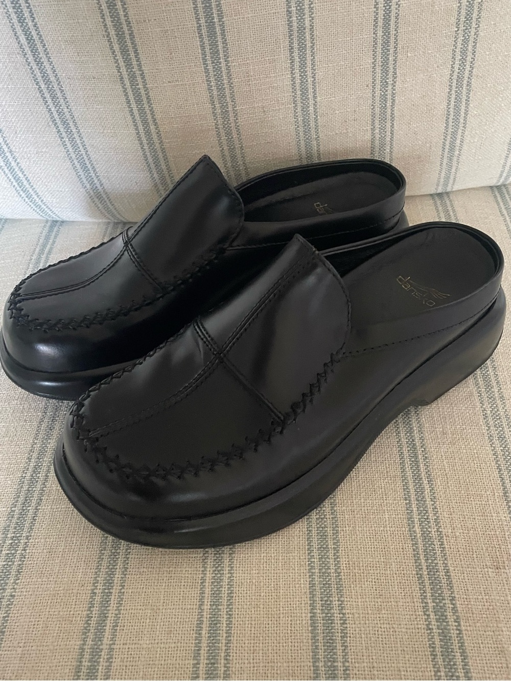 Dansko Madigan Black Leather Platform Slip On Clog Mules 38 / 7.5-8